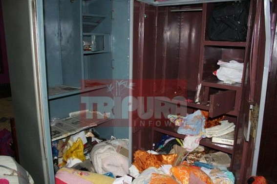 House looted at Ramnagar House looted at Ramnagar